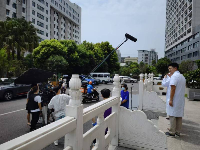 白塔区广告片拍摄公司低成本实现高规格制作的诀窍